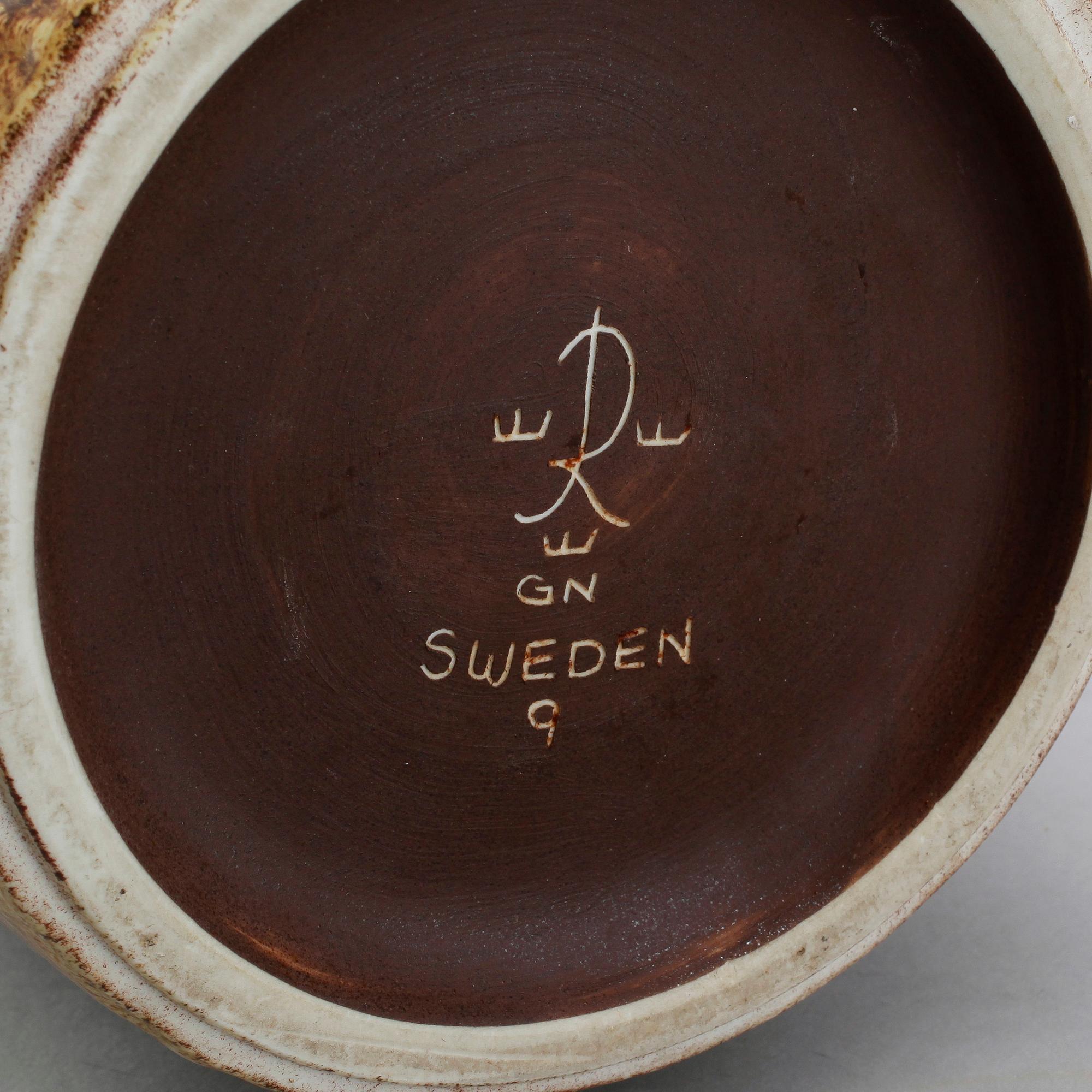 GOLVVAS, stengods, "Rubus", Gunnar Nylund, Rörstrand.