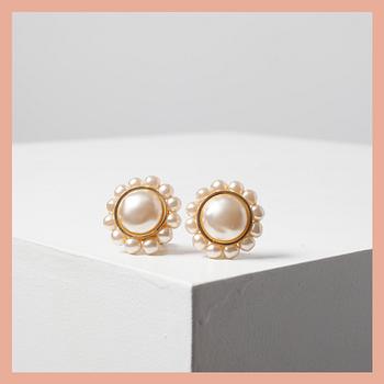 ÖRHÄNGEN, Chanel.