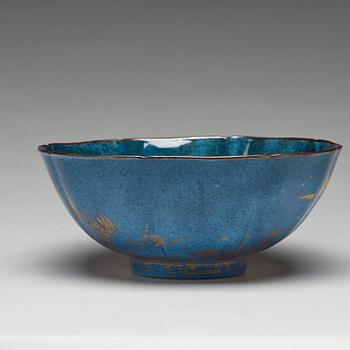 A powder blue bowl, Qing dynasty, 18th Century.