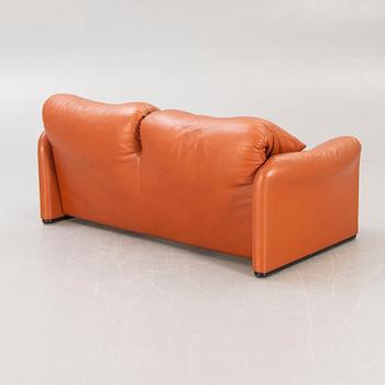 A Vico Magistretti "Maralunga" leather sofa for Cassina, Italy late 20th century.