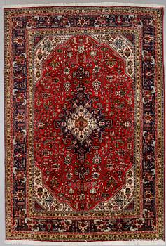 MATTA, Täbriz, ca 292 x 202 cm.