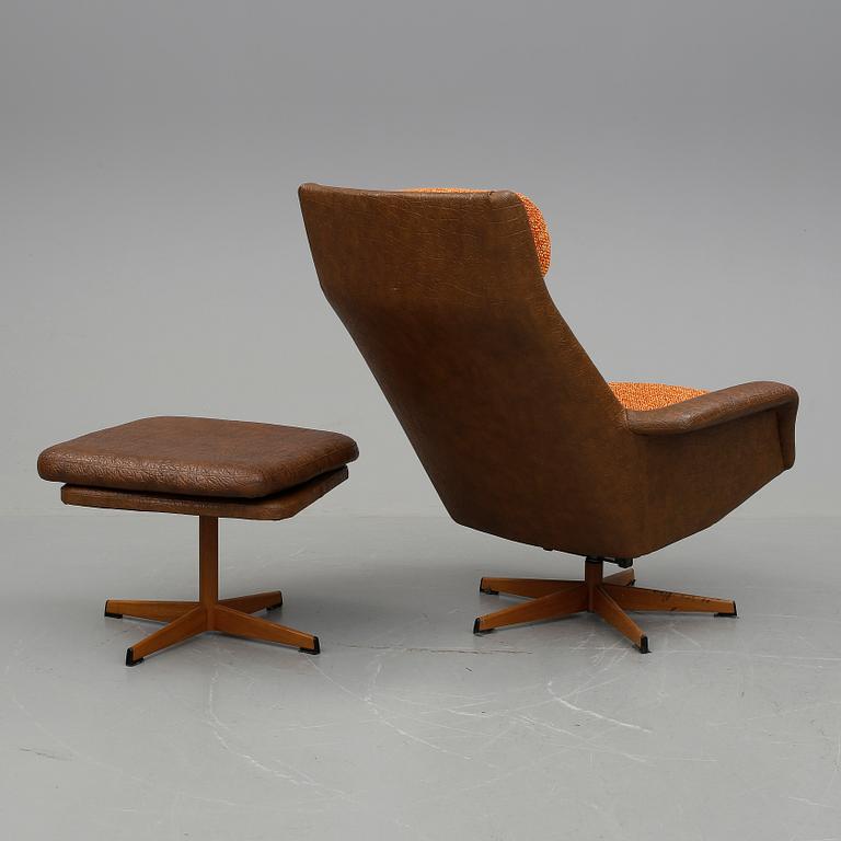FÅTÖLJ med FOTPALL, 1960-tal.