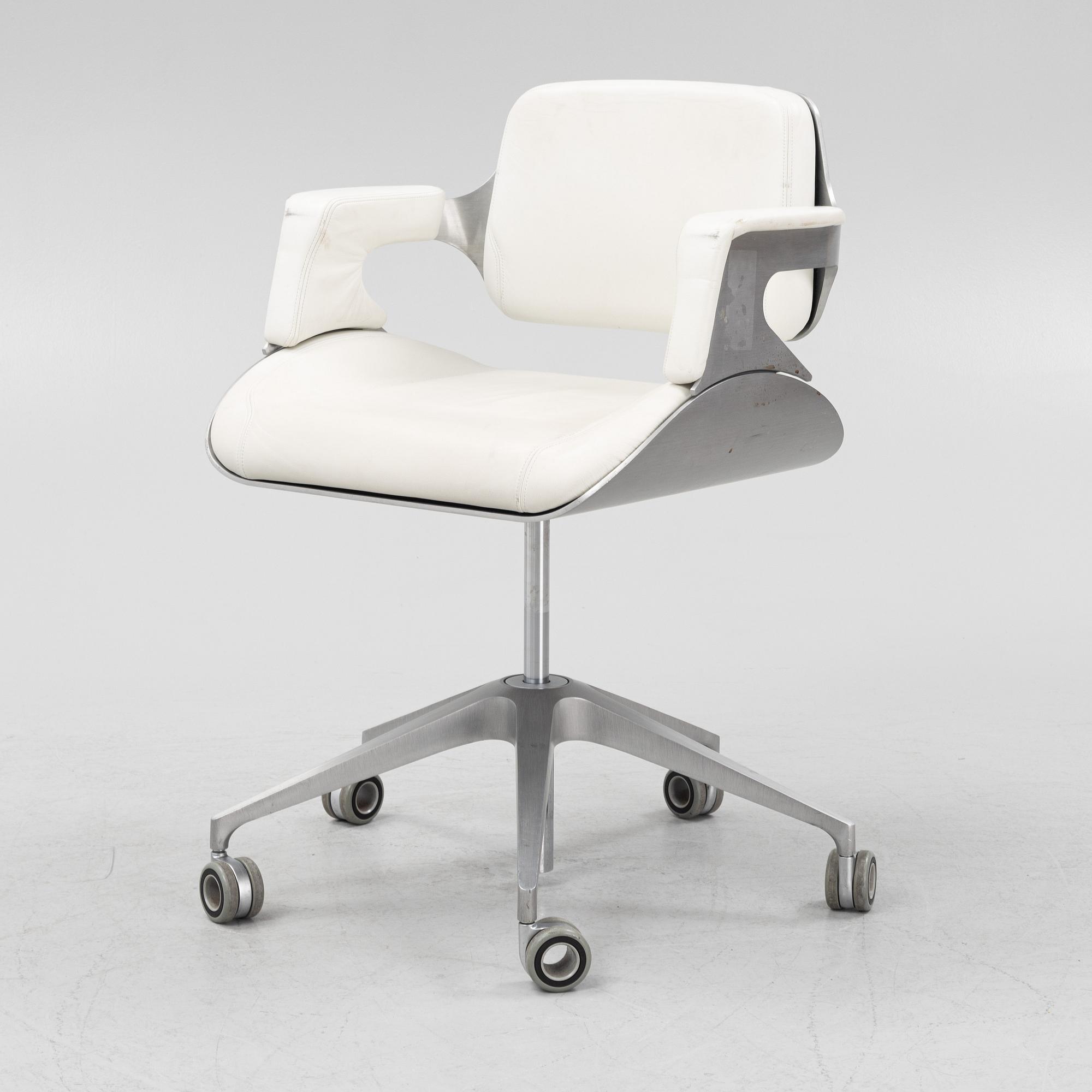 Hadi Teherani, skrivbordsstol, "Silver 162S", Interstuhl, Tyskland.