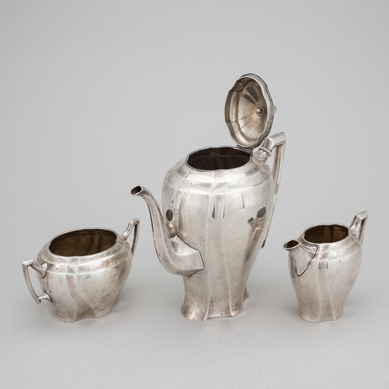 KAFFESERVIS, 3 delar, silver, Carl Fredrik Carlman Stockholm 1912. Total vikt ca 836 g.