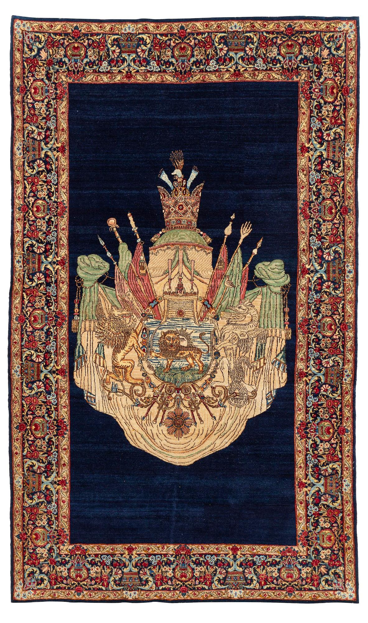 Matta, semiantik "Lion and Sun" Kirman, ca 243 x 144 cm.