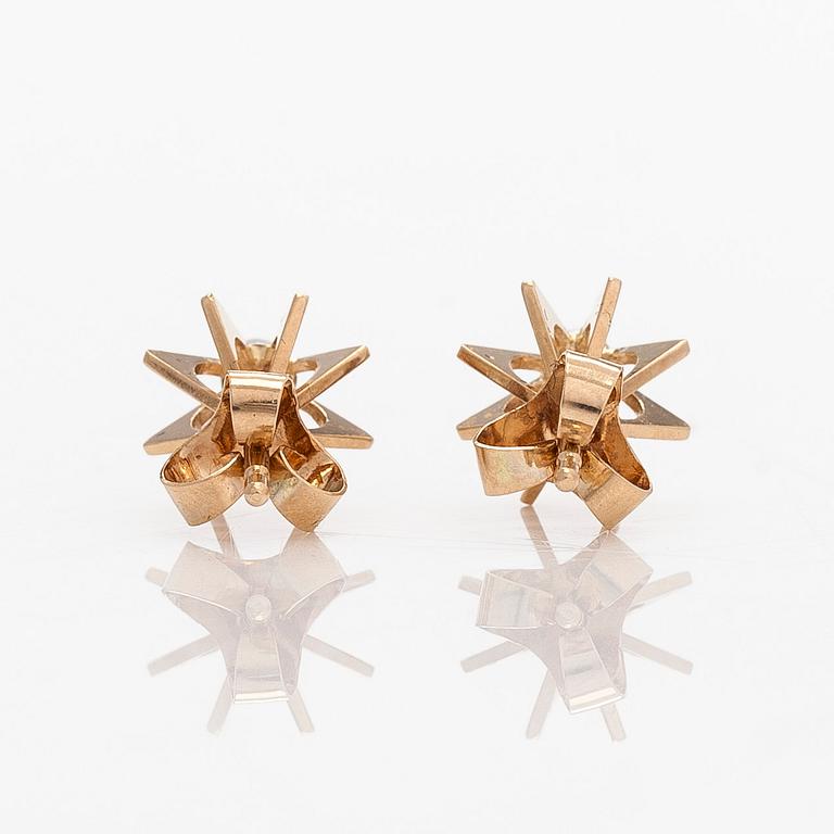 Elis Kauppi,  a pair of earrings and ring, 14K gold and diamonds. Kupittaan Kulta, Turku.