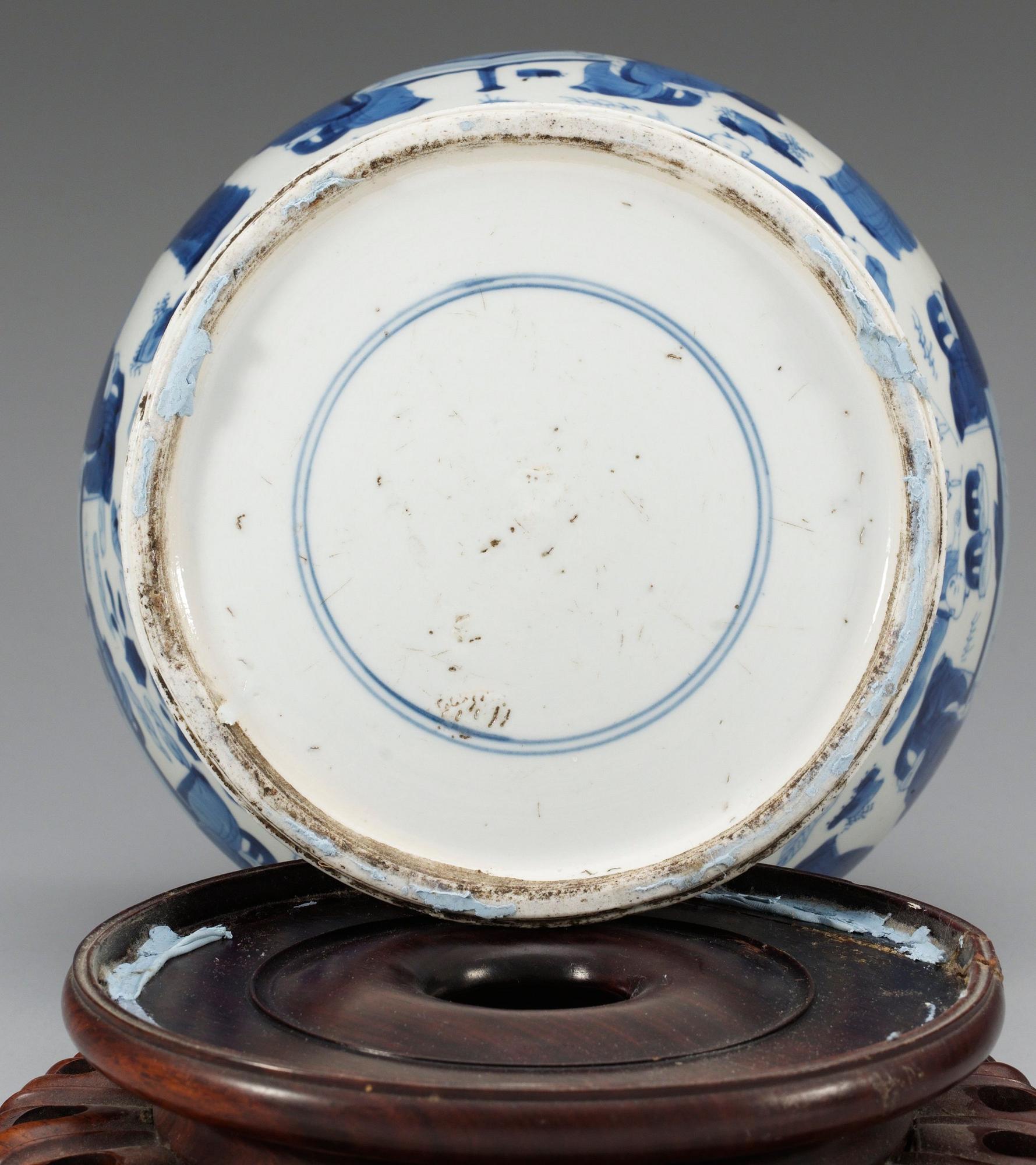 URNA, porslin. Qing dynastin, Kangxi (1662-1722).