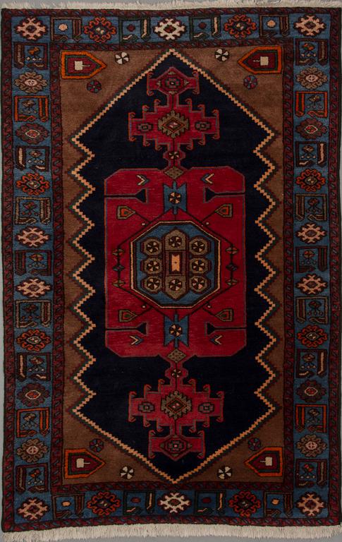 MATTA, orientalisk. Ca 196x128 cm.