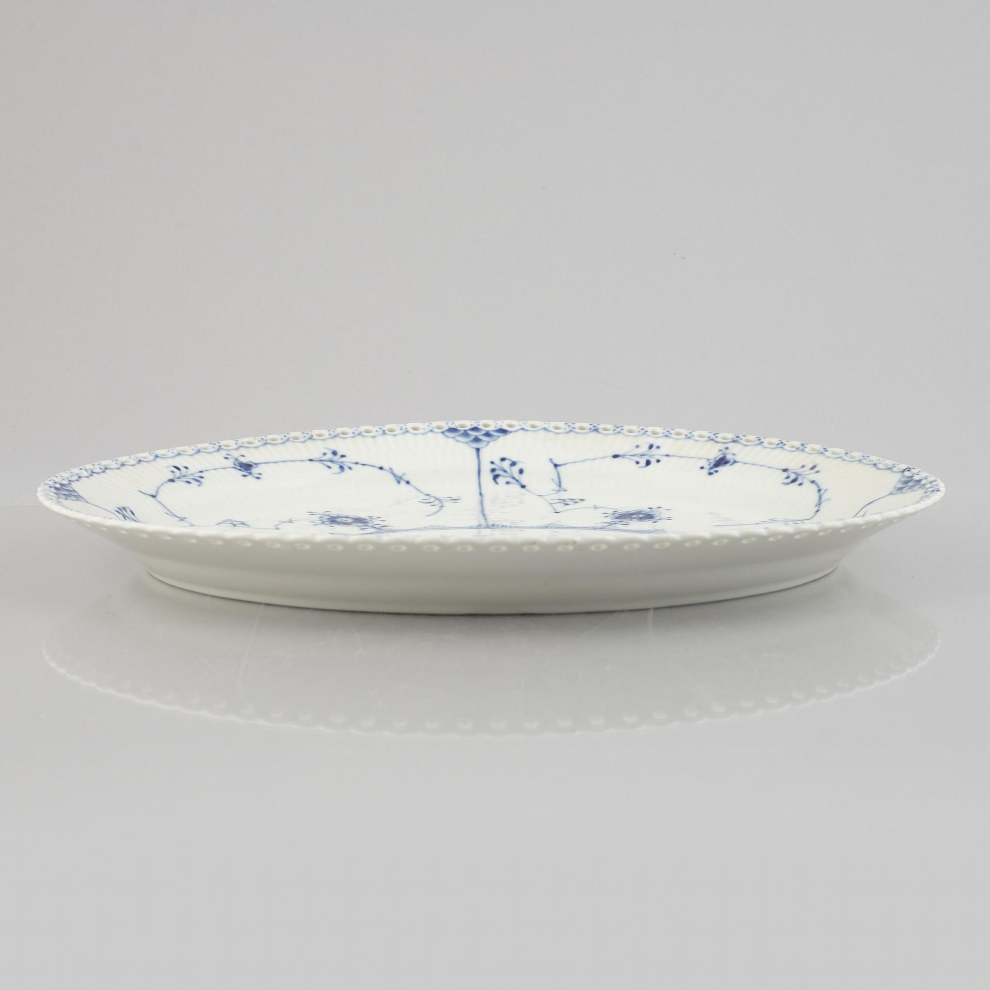 A large 'Blue Fluted Full Lace' porcelain serving dish, Royal Copenhagen, model 1149, 1966.