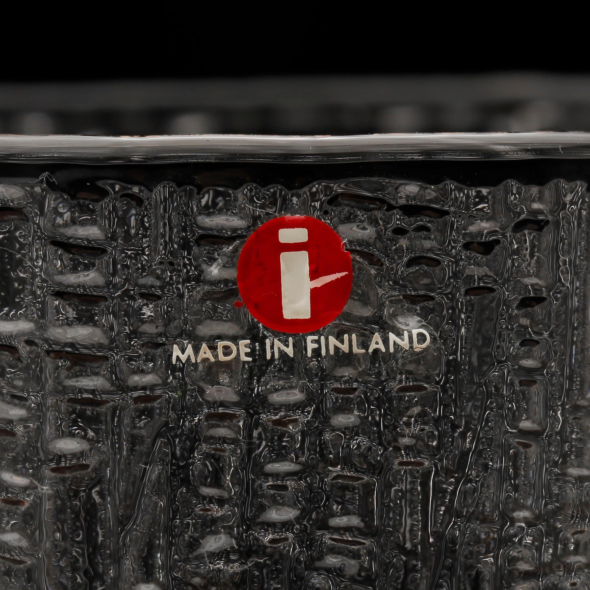 GLASSERVIS, 59 delar, "Ultima Thule", Tapio Wirkkala, samt LJUSSTAKAR, 3 st, "Festivo", Timo Sarpaneva, Ittala.