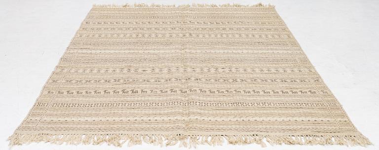 Kelim, India, approx. 305 x 190 cm.