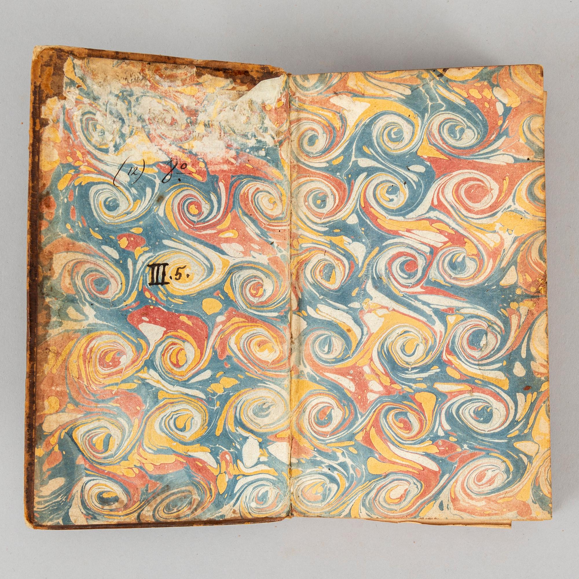 Med 12 graverade planscher över medaljer, 1739 (2 vol).