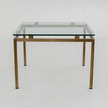 A 1970s coffee table.