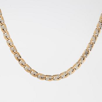 A necklace by Balestra, Italy.