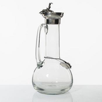 Karaff, glas med silverfattning, Otto Wollter, Schwäbisch Gmünd, Tyskland (firman aktiv 1875-1991).