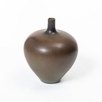 Berndt Friberg, vas och skål, stengods, Gustavsbergs Studio 1965 och 1968.