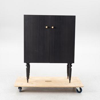 Cabinet, contemporary.