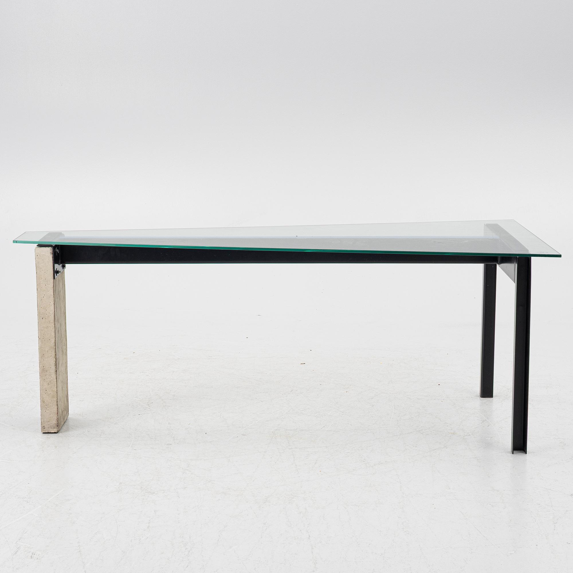 Jonas Bohlin, Coffee table, "Concrete", Källemo, Värnamo.