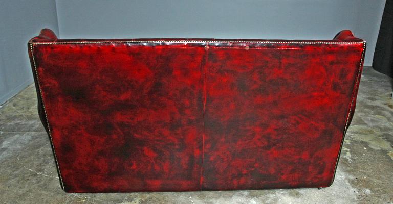 SOFFA samt FÅTÖLJ, Chesterfieldstil, 1900-tal.