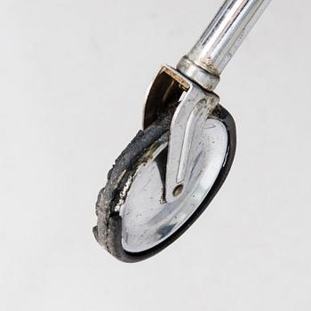 A 1930s tea trolley for Helsingin Uusi Rautasänkytehdas J. Merivaara, Finland.