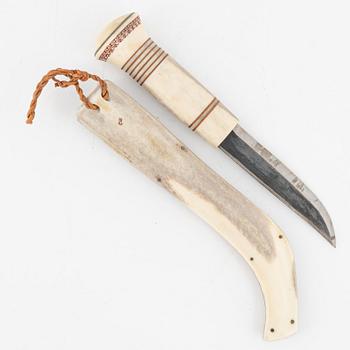 Esse Poggats, a reindeer horn knife, signed.
