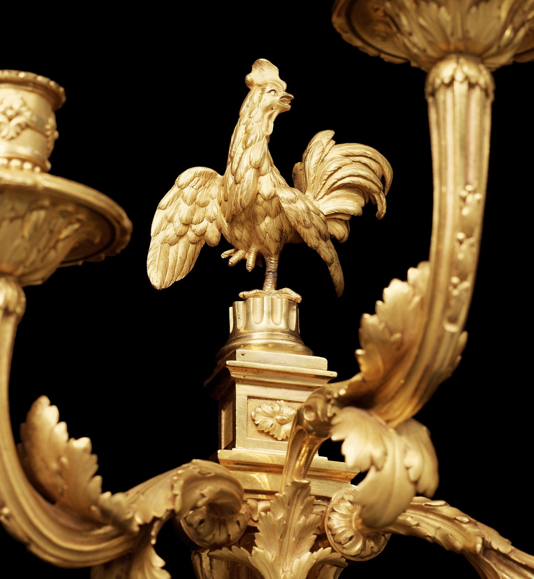 APPLIQUER, för tre ljus, ett par. Tillskrivna  Jean-Louis Prieur, Paris omkring 1770. Louis XVI.