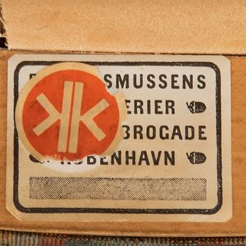 Kaare Klint, karmstolar ett par "Red chair" Rud Rasmussen, Danmark.