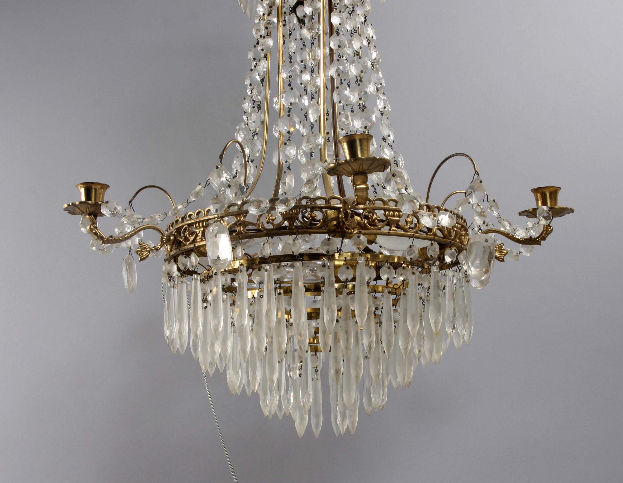 LJUSKRONA, gustaviansk stil, h 60.