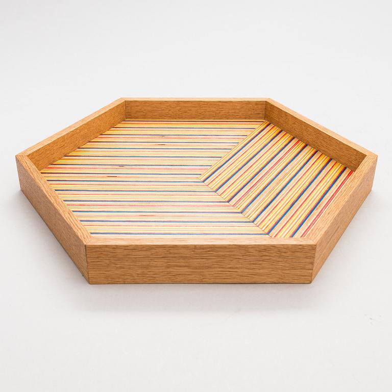 ALEKSI PUUSTINEN, BRICKA, "Hexagon Tray", signerad.