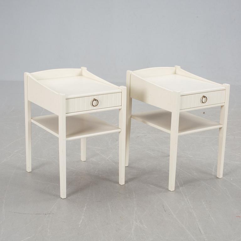 SÄNGBORD, ett par, 1900-talets andra hälft.