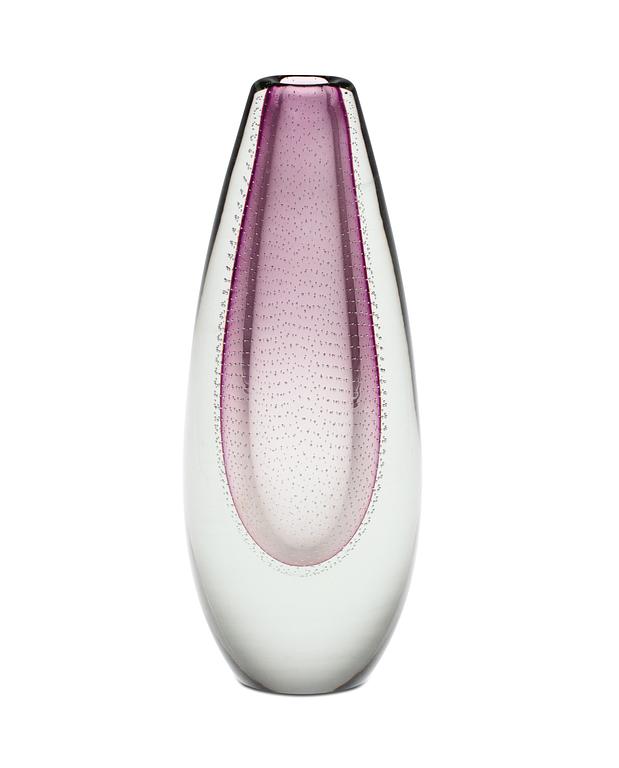 Gunnel Nyman, A VASE.