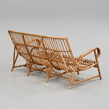 KORGSOFFA samt BORD, 1950-tal.