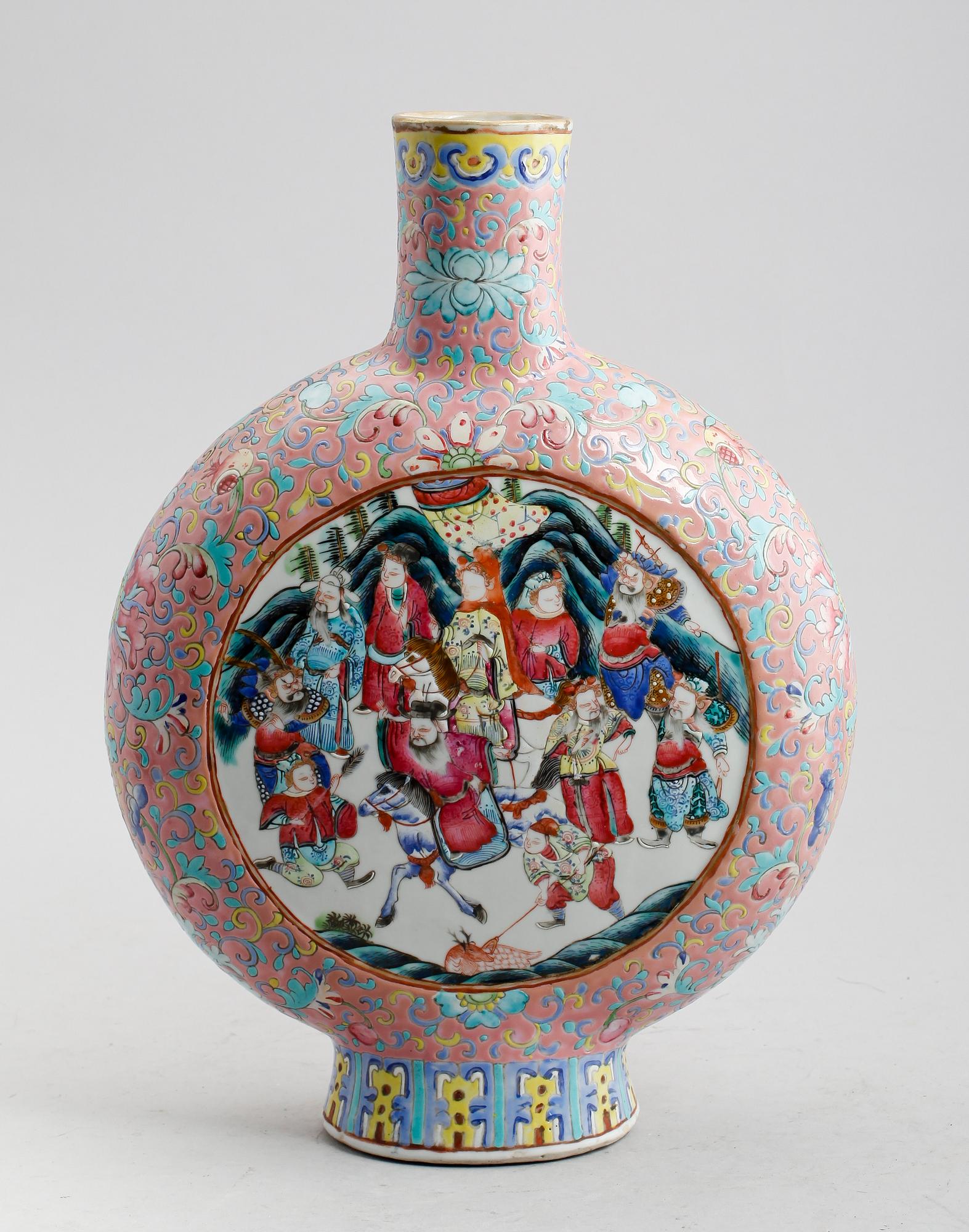 PILGRIMSFLASKA, porslin, Kina, sannolikt sekelskiftet 1800-/1900.