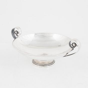 Atelier Borgila, a sterling silver bowl on foot, Stockholm 1930.