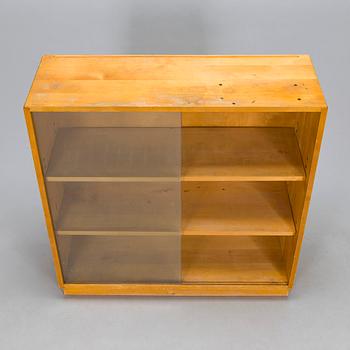 Aino Aalto, bokhylla / Bokskåp, O.Y. Huonekalu- ja Rakennustyötehdas A.B. 1940/1950-tal.