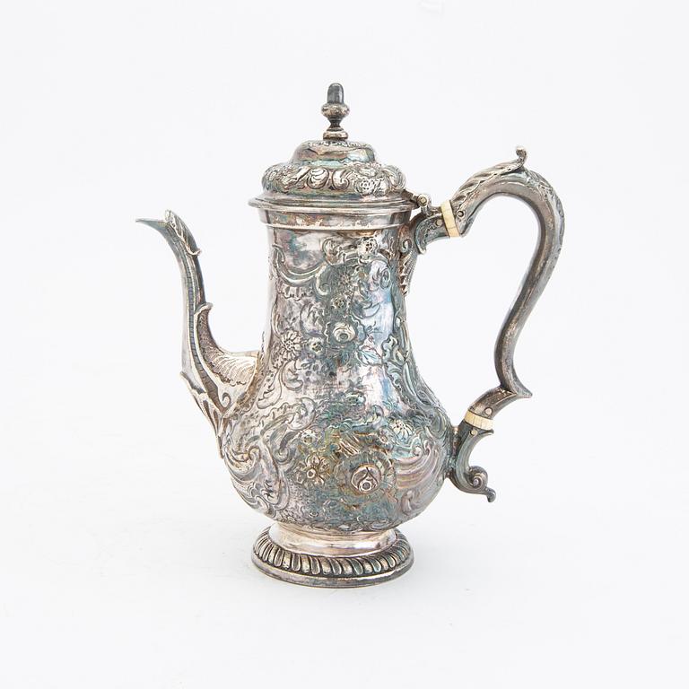 Coffee pot silver London 1750.