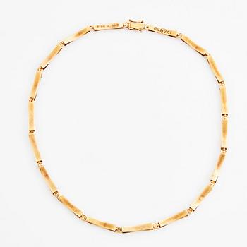 Bengt Liljedahl, An 18K gold necklace, Stockholm 1989.