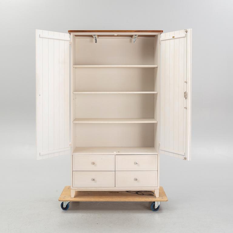 A cabinet, Englesson, 2000.