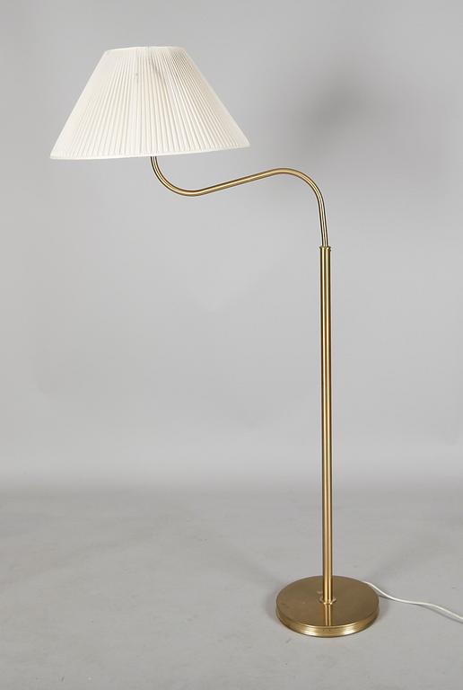 GOLVLAMPA, modell 2368/2148, "Stora Kamelen", Josef Frank, Firma Svenskt Tenn.