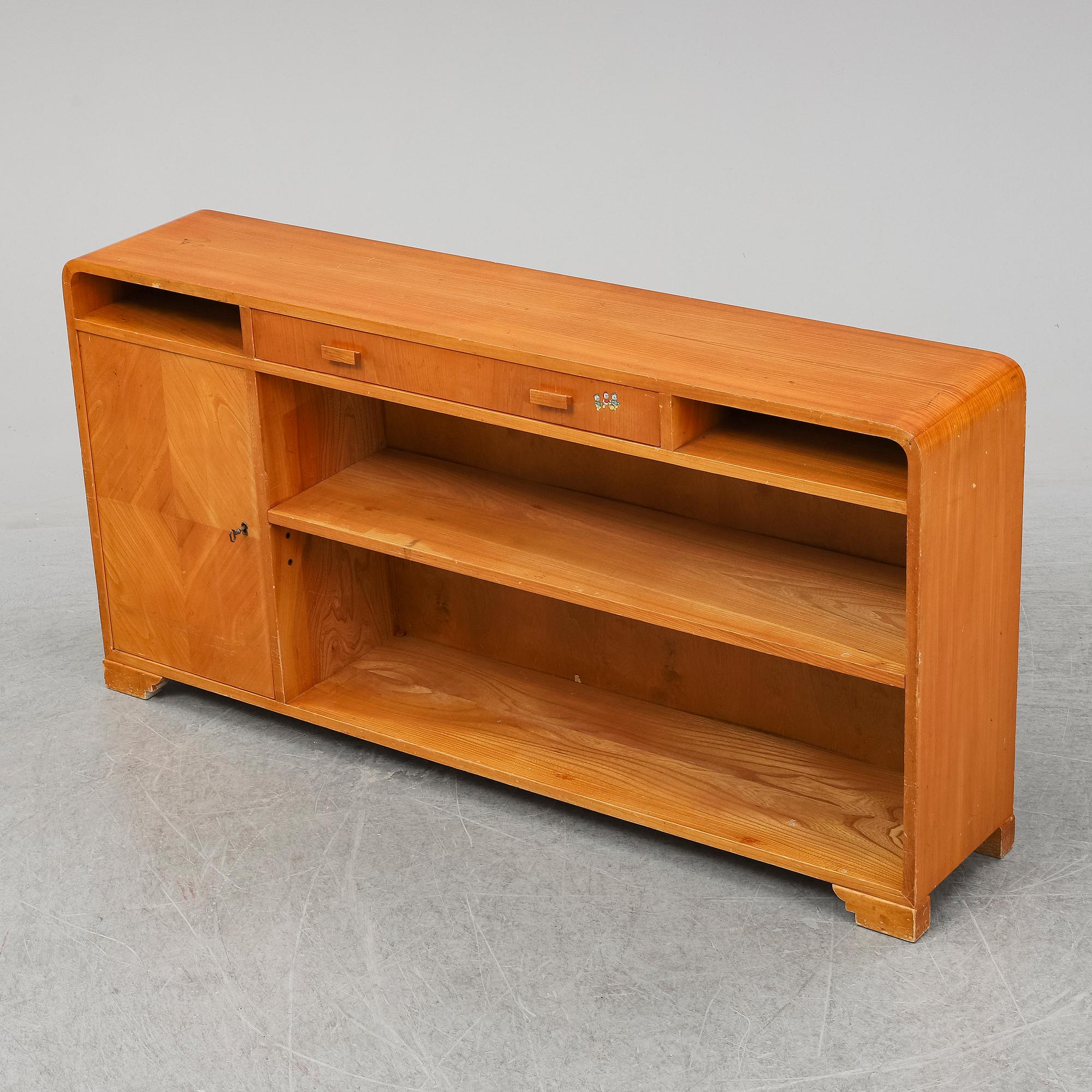 BOKHYLLA, 1900-talets första hälft.