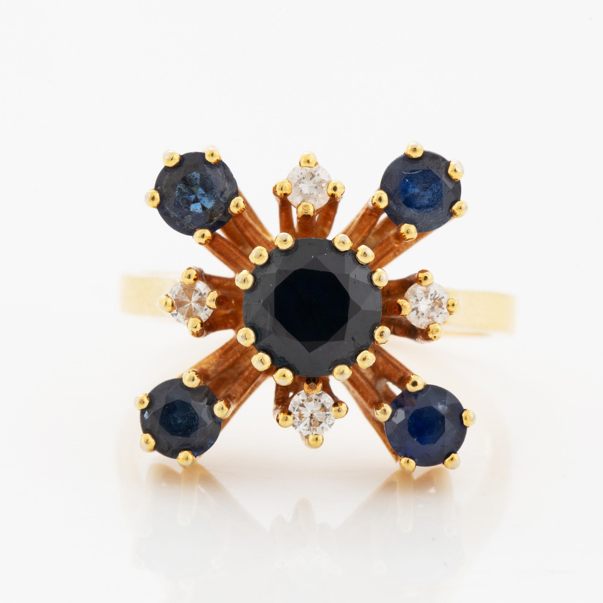 Ring med safirer och briljantslipade diamanter.