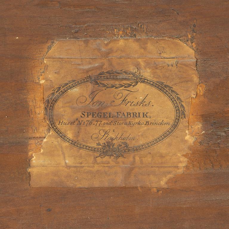 Spegel av Jonas Frisk (spegelfabrikör i Stockholm 1805-1824), Empire, samt senare konsolbord.