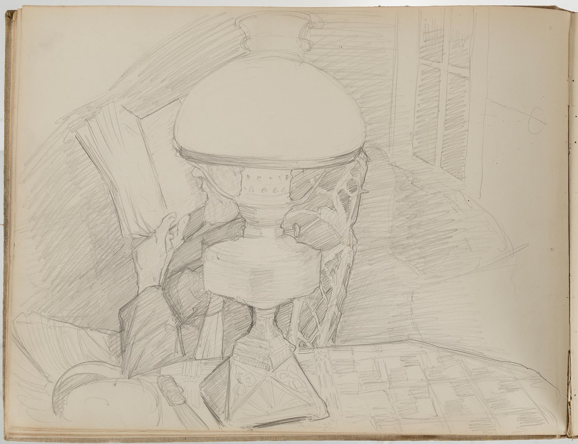 MAJ BRING, a sketch pad and book.