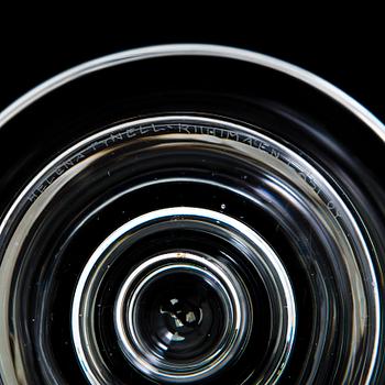 HELENA TYNELL, vaser, 2 st, signerade Helena Tynell Riihimäen Lasi Oy.