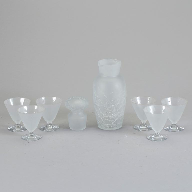 SHAKER OCH COCKTAILGLAS, 7 delar, glas, Reijmyre, 1900-talets andra hälft.