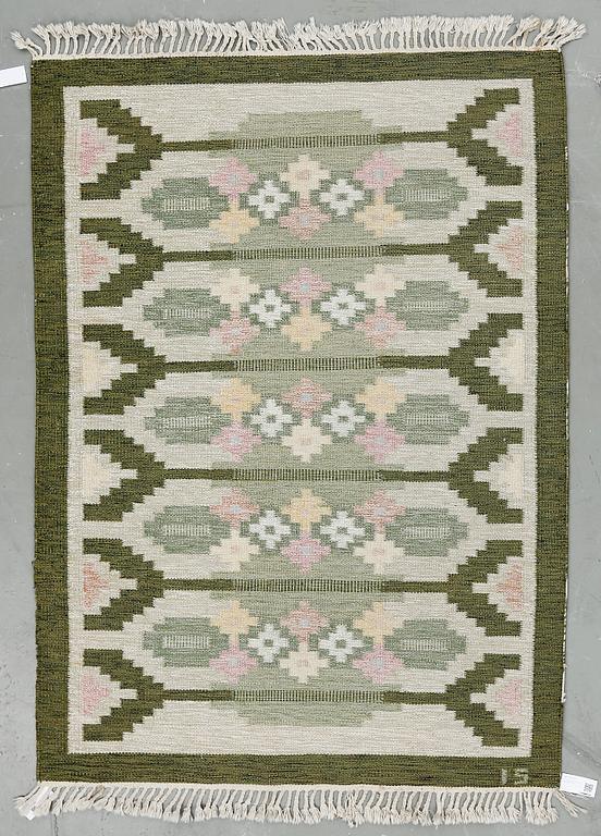 MATTA, rölakan. Ingegerd Silow, signerad IS. Ca 196x141 cm.