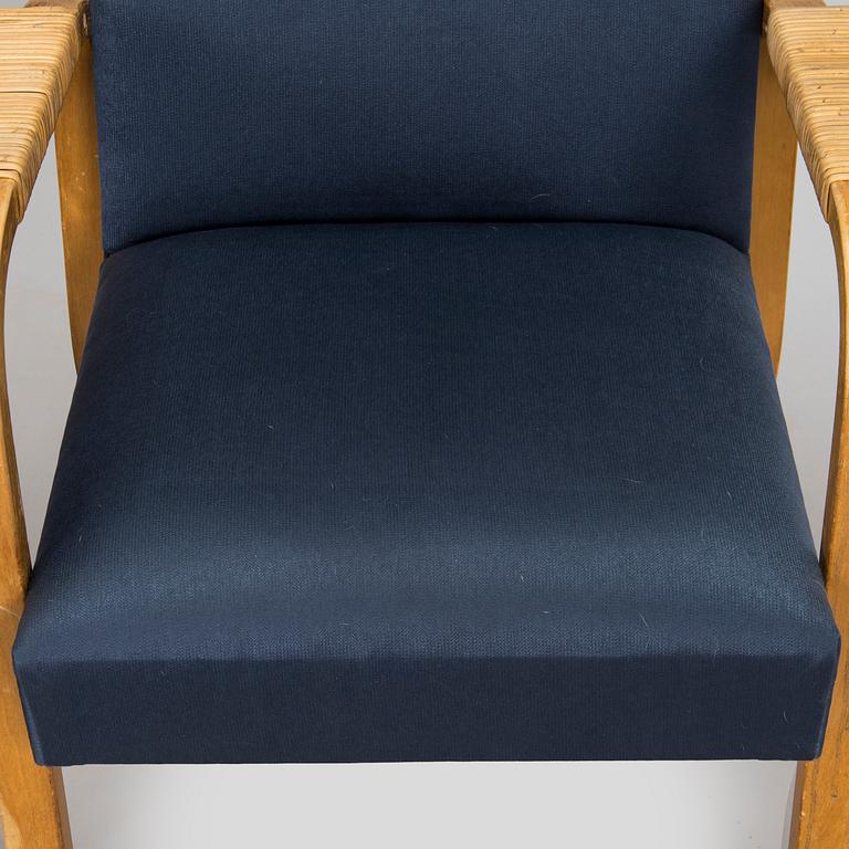 Alvar Aalto, a mid-20th century pair of model '46' armchairs for O.Y. Huonekalu- ja Rakennustyötehdas A.B.