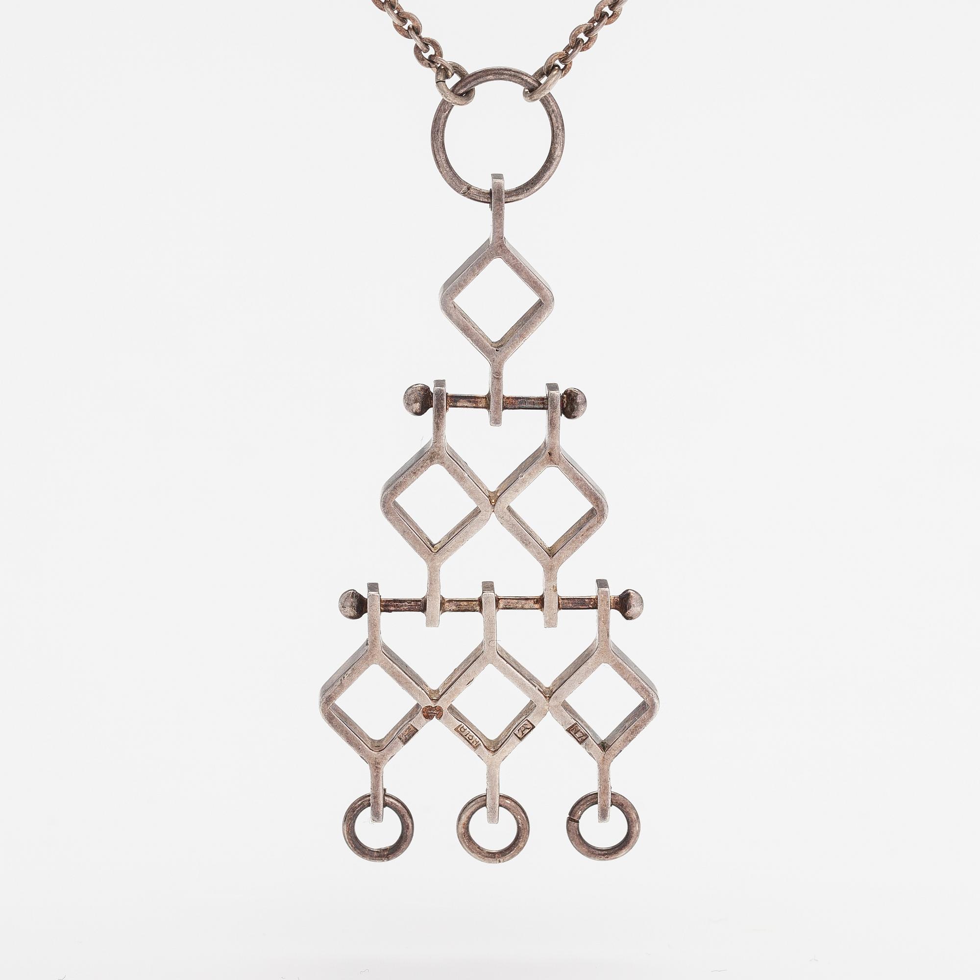 Jorma Laine, Halsband "Ruutu", silver. Kultateollisuus, Åbo 1967.