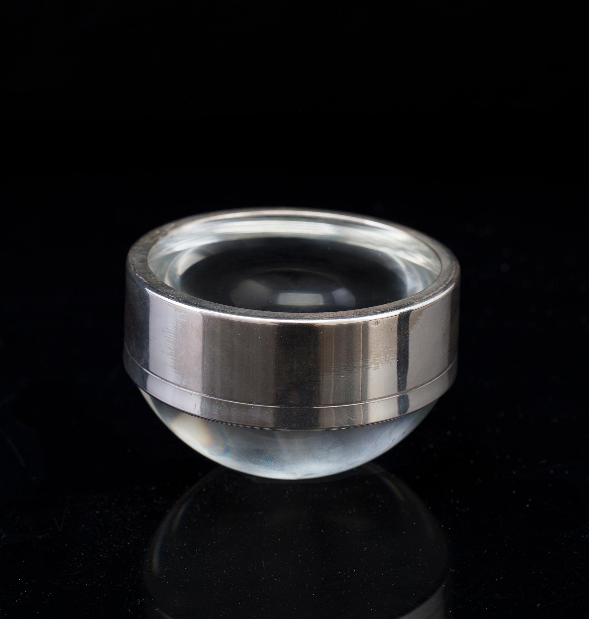 FÖRSTORINGSGLAS, med silverinfattning, 1900-tal.