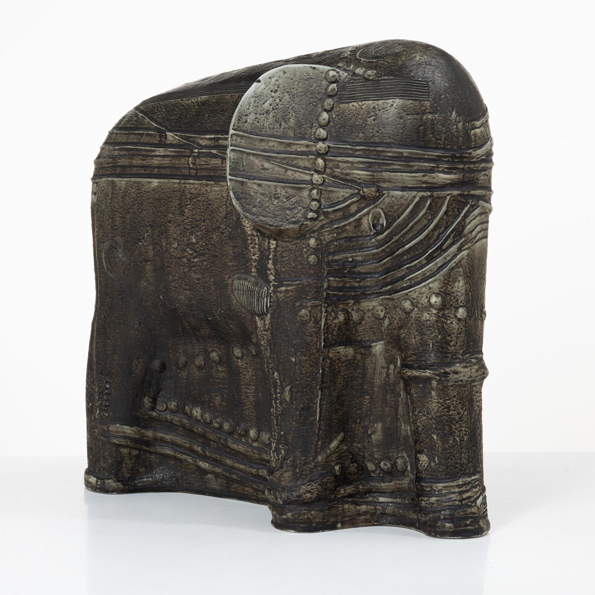Bertil Vallien, Skulptur, elefant, ur "Terra"-serien, Rörstrand.